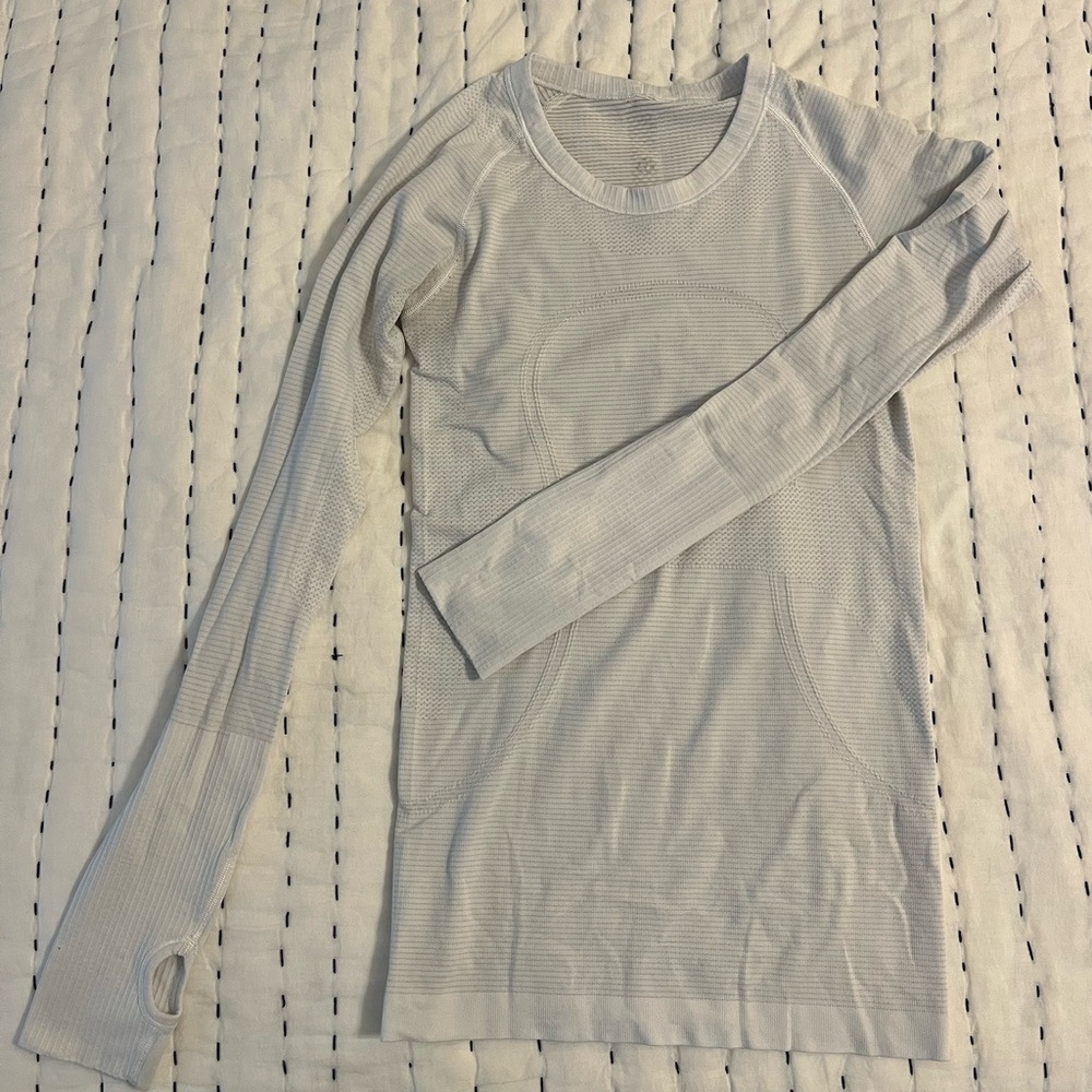 Lululemon Swiftly Tech Long-Sleeve Shirt Waist Length
